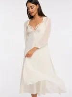 19007_700x
