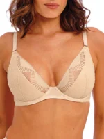 1200x1680-pdp-widescreen-WE601202-CHN-primary-Wacoal-Lingerie-Sensu-Lace-Champagne-Uw-Plunge-Bra