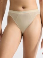 large JPG_RGB-1021965800UH_MO_F_1 SAND BEIGE