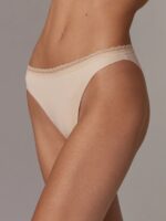CeciliaNudeFront-CROP