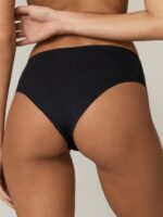 Devon_Black_Back-1