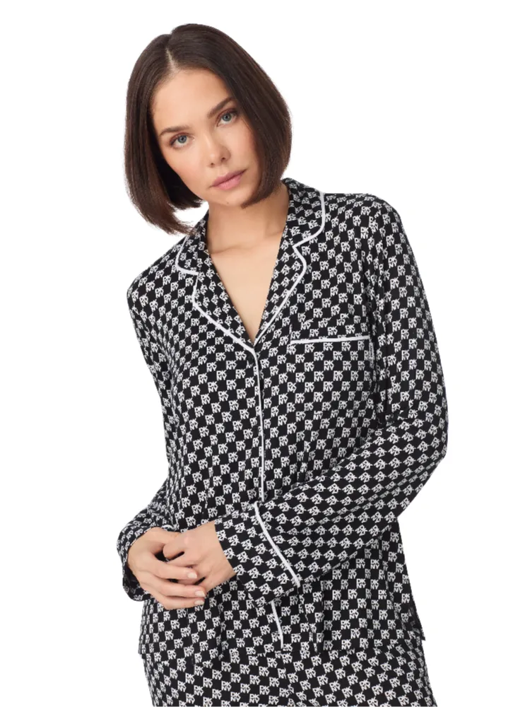 01_YI90058_4_BLACK_LOGO_CHECK_045_DETAIL