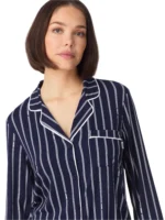 02_YI90058_414_EVENING_BLUE_LOGO_STRIPE_077_DETAIL