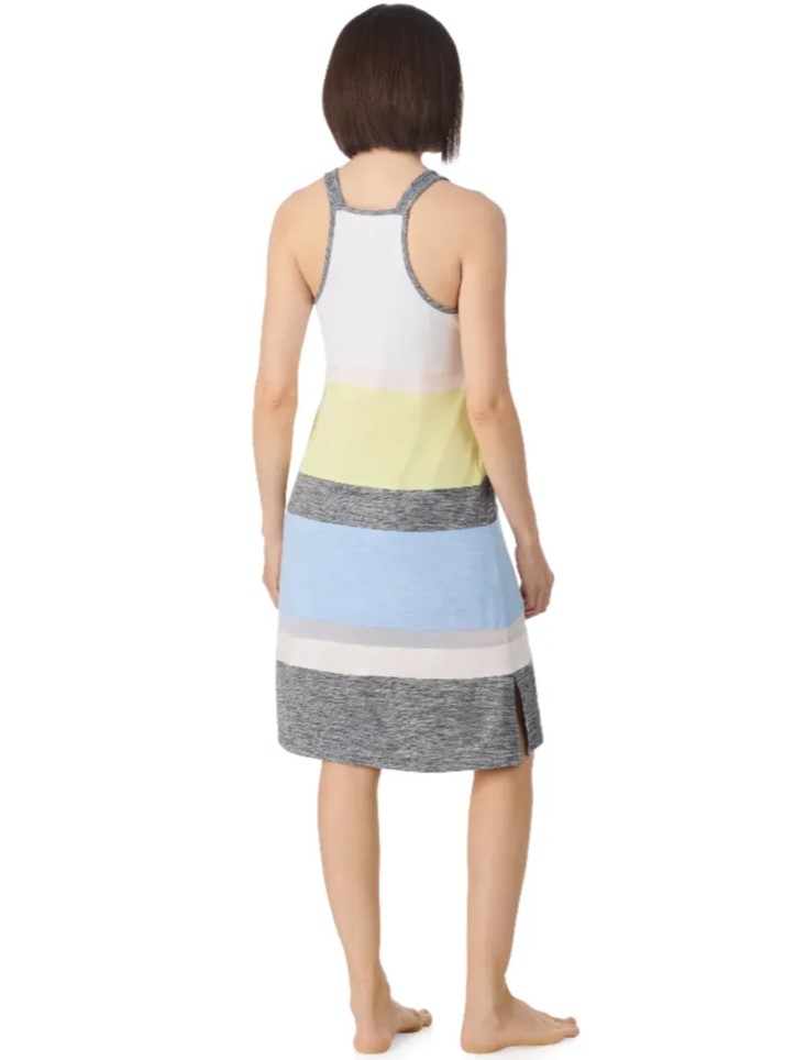 12_YI60093_979_COLORBLOCK_MULTI_331_BACK