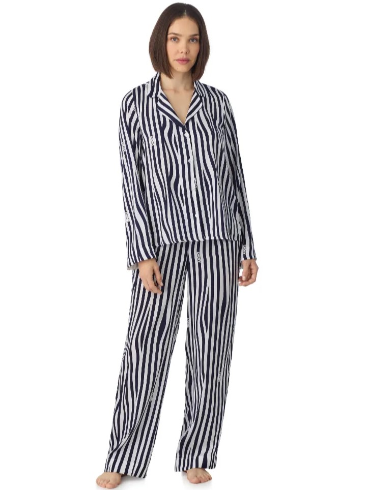 26_YI90099_486_WHITE_STRIPES_LOGO_725_FRONT