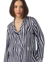 26_YI90099_486_WHITE_STRIPES_LOGO_749_DETAIL