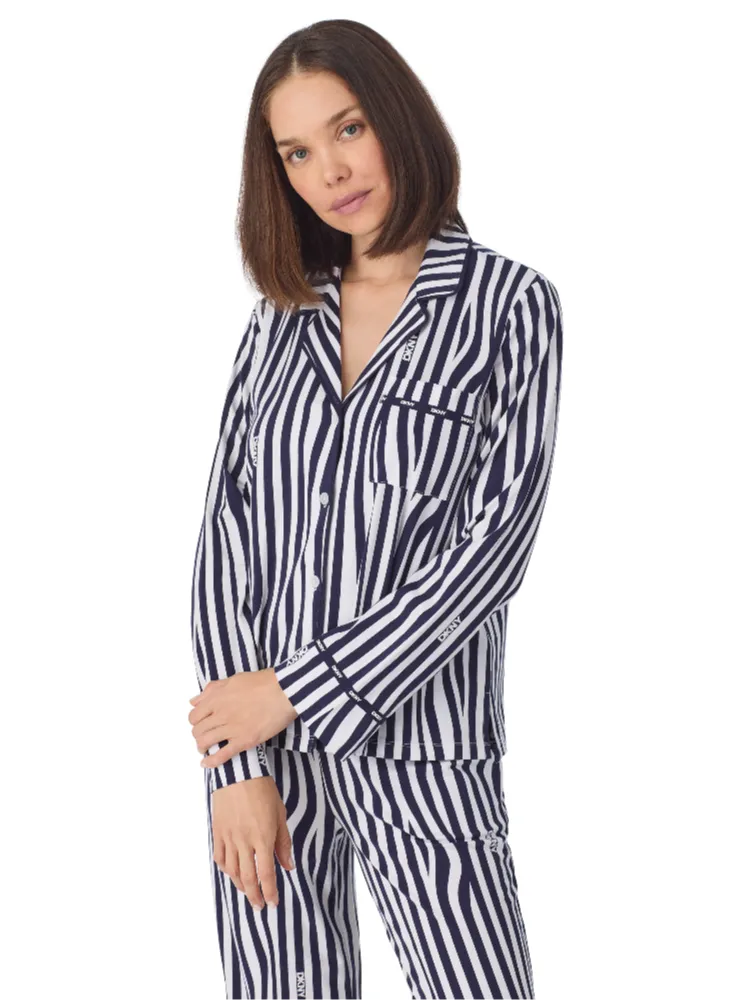 54_YI80095_486_WHITE_STRIPES_LOGO_098_DETAIL