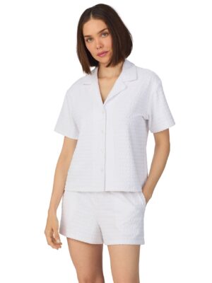 28_YI80117_100_WHITE_LOGO_739_SIDE